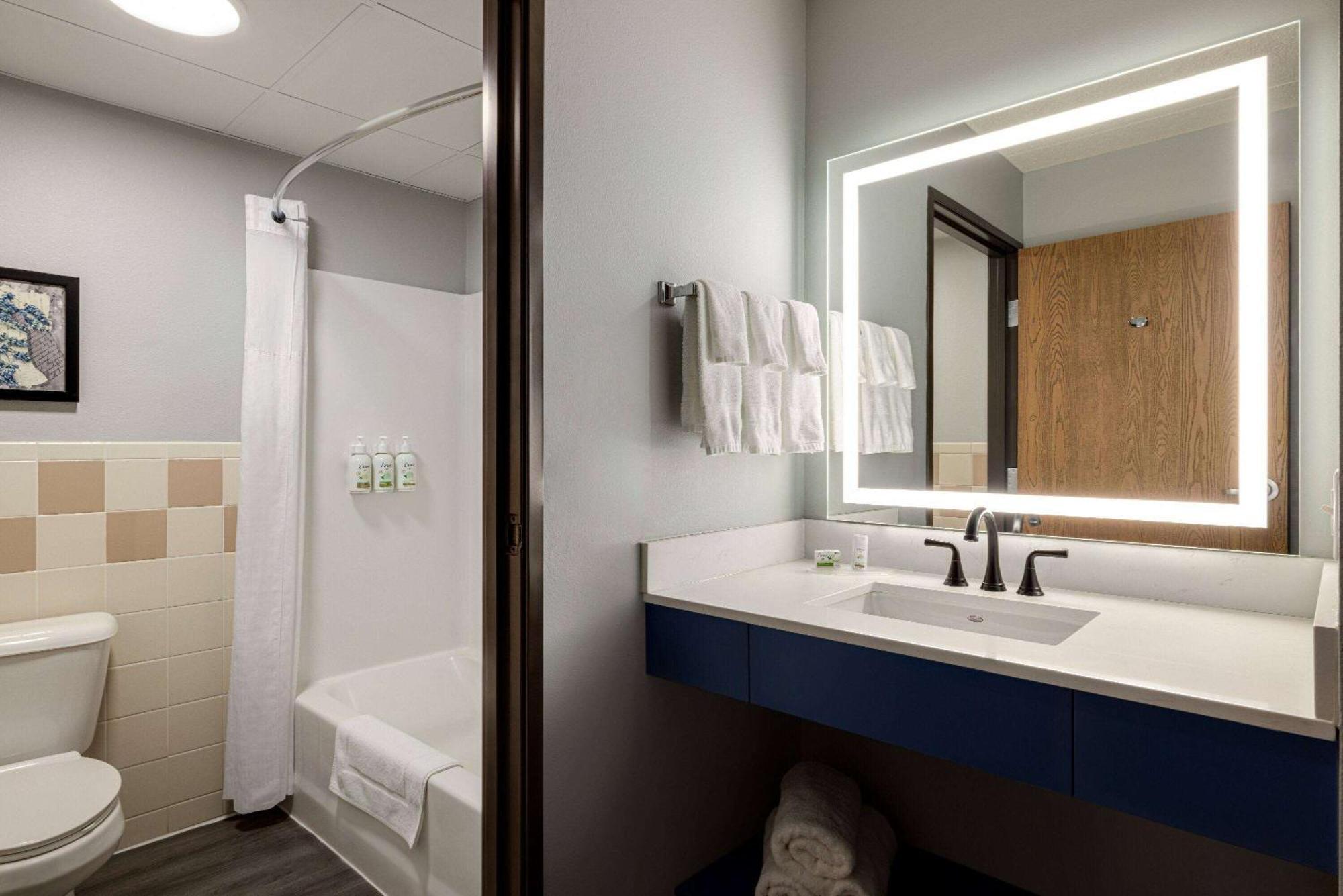 Americinn By Wyndham Lincoln South Екстериор снимка
