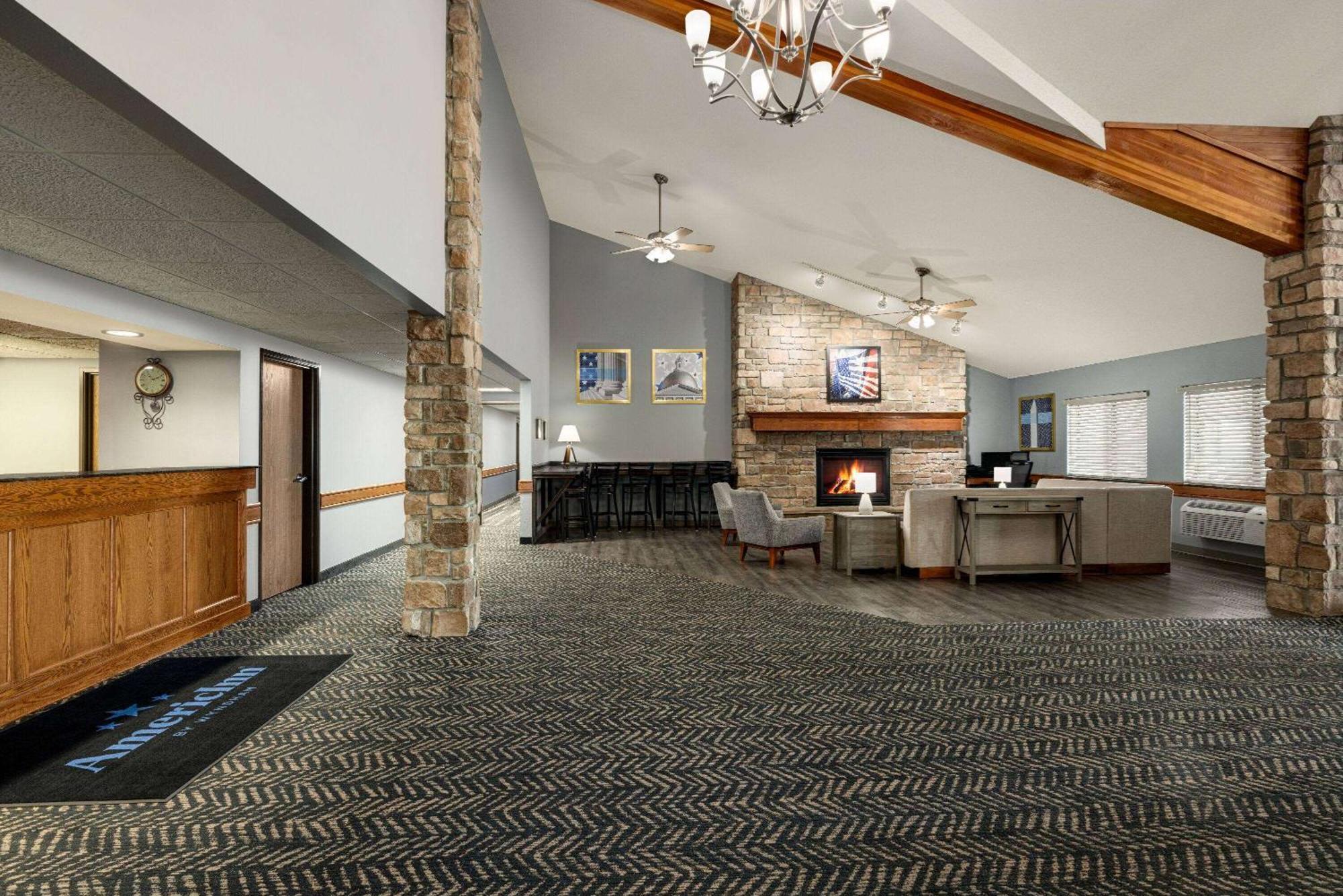 Americinn By Wyndham Lincoln South Екстериор снимка